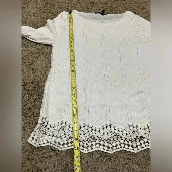 White House Black Market Layered Crochet Lace Trimmed Sweater Blouse Size Small - Picture 11 of 11